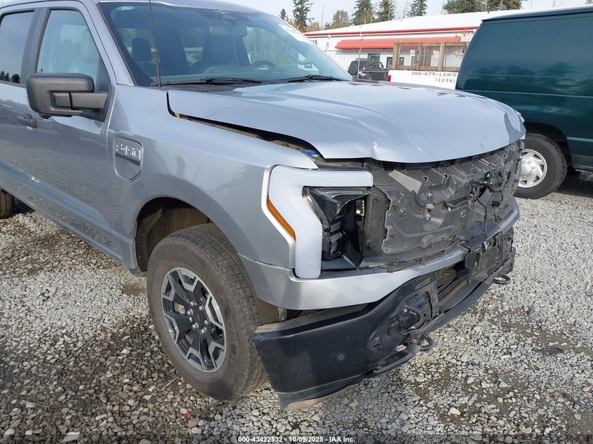 2023 Ford F-150 Lightning Pro VIN: 1FTVW1EL0PWG41458 Lot: 43422532