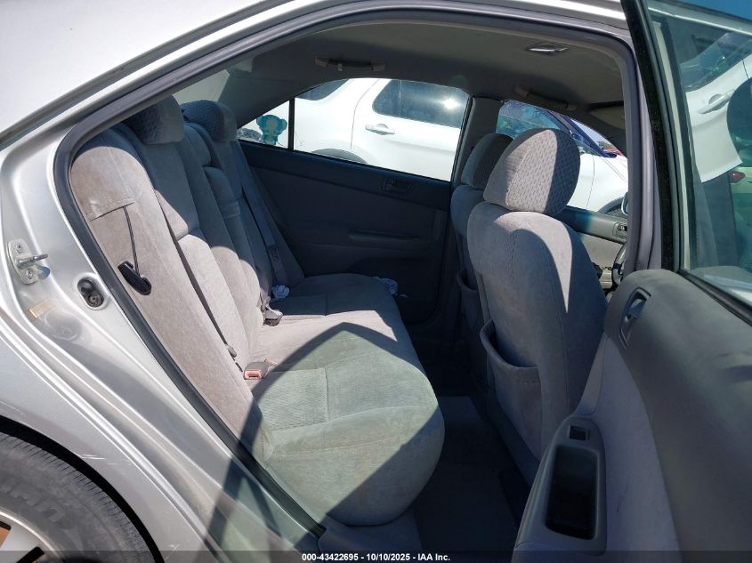 2004 Toyota Camry Le V6 VIN: 4T1BF32K54U070031 Lot: 43422695