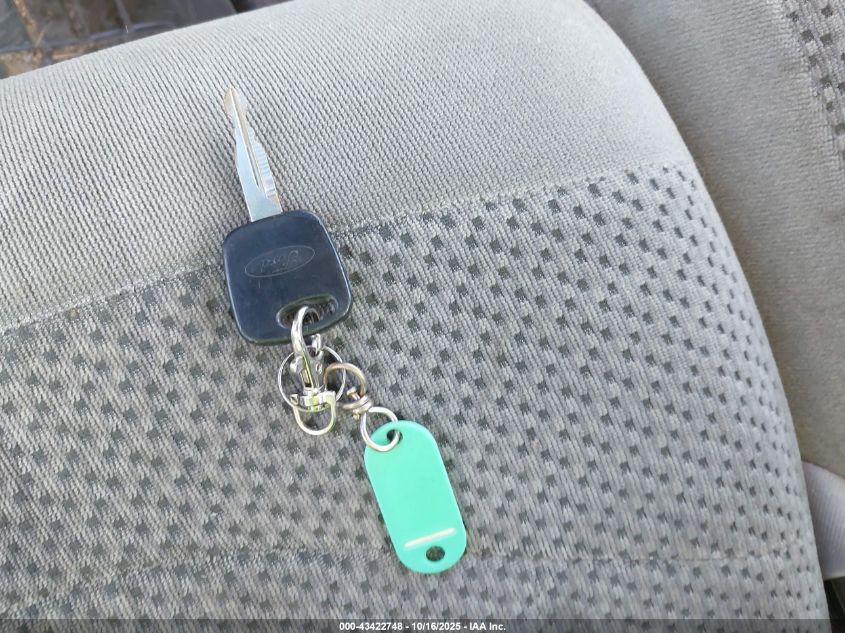 2000 Ford F150 VIN: 1FTRF18W8YNB89371 Lot: 43422748