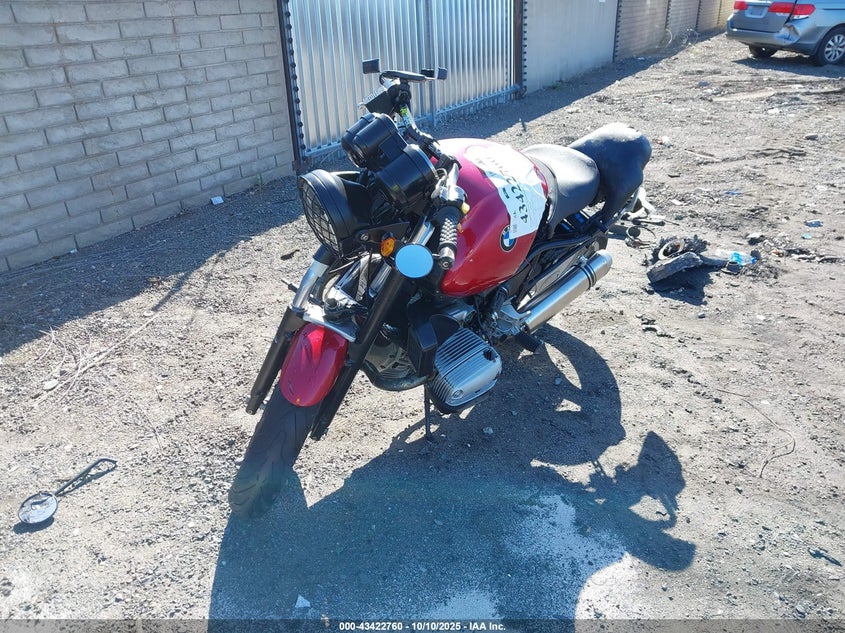 WB10407B4YZB82000 2000 BMW R 1100 photo no. 2