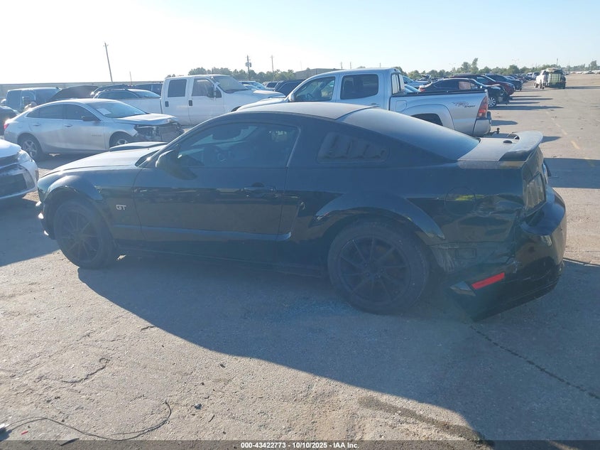 2007 Ford Mustang Gt Deluxe/Gt Premium VIN: 1ZVFT82H075285683 Lot: 43422773