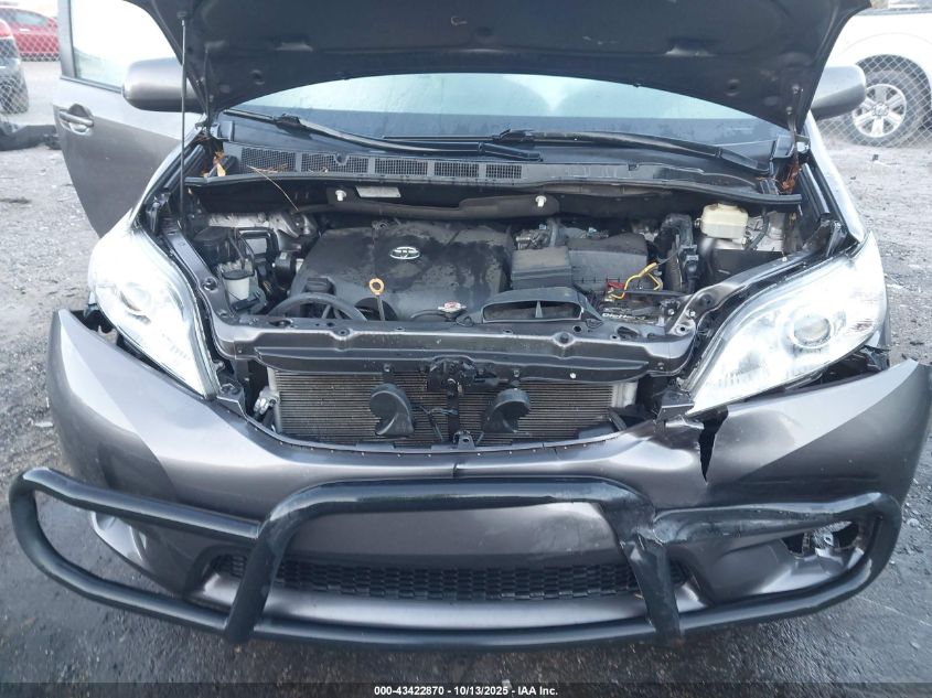 2017 Toyota Sienna Le 8 Passenger VIN: 5TDKZ3DC7HS798123 Lot: 43422870