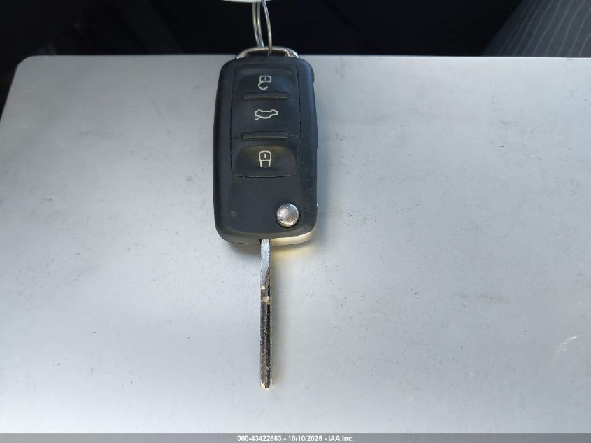 2018 Volkswagen Tiguan Limited 2.0T VIN: WVGAV7AX6JK001326 Lot: 43422883