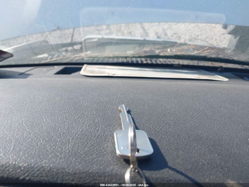 2012 Ford E-350 Cutaway VIN: 1FDEE3FL1CDA55284 Lot: 43422951