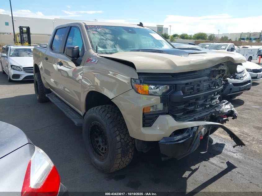 CHEVROLET SILVERADO 1500 4WD SHORT BED CUSTOM TRAIL BOSS