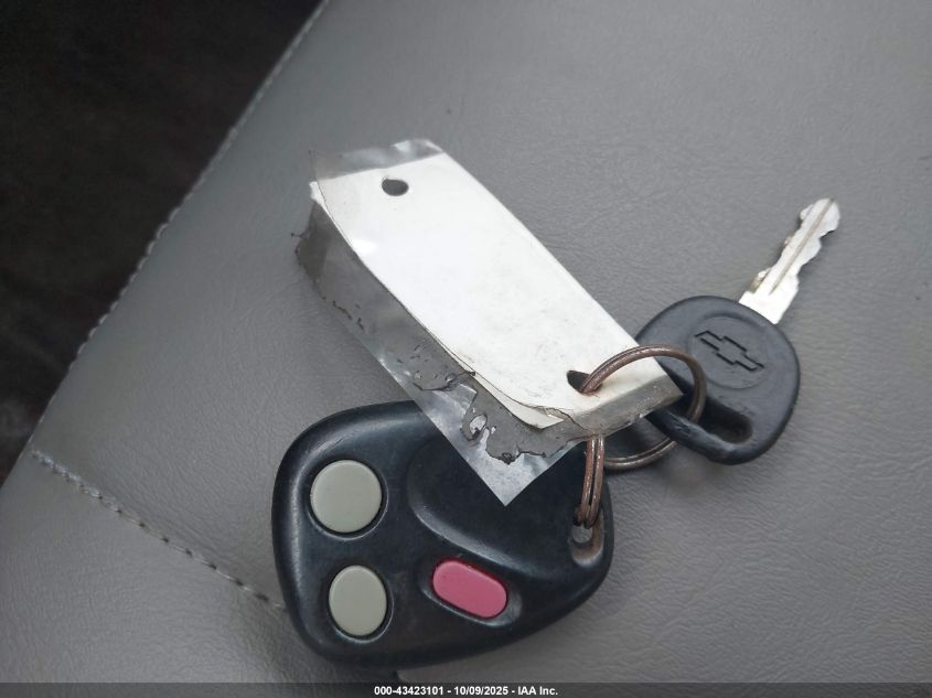 2004 GMC Sierra 2500 Slt VIN: 1GTGK23U74F107617 Lot: 43423101