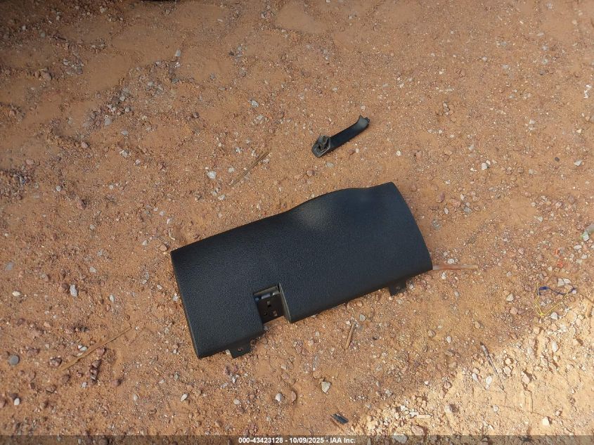 2008 Chevrolet Tahoe Ls VIN: 1GNFC13C18J136048 Lot: 43423128