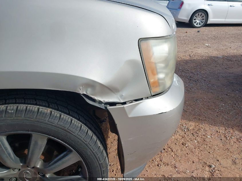 2008 Chevrolet Tahoe Ls VIN: 1GNFC13C18J136048 Lot: 43423128