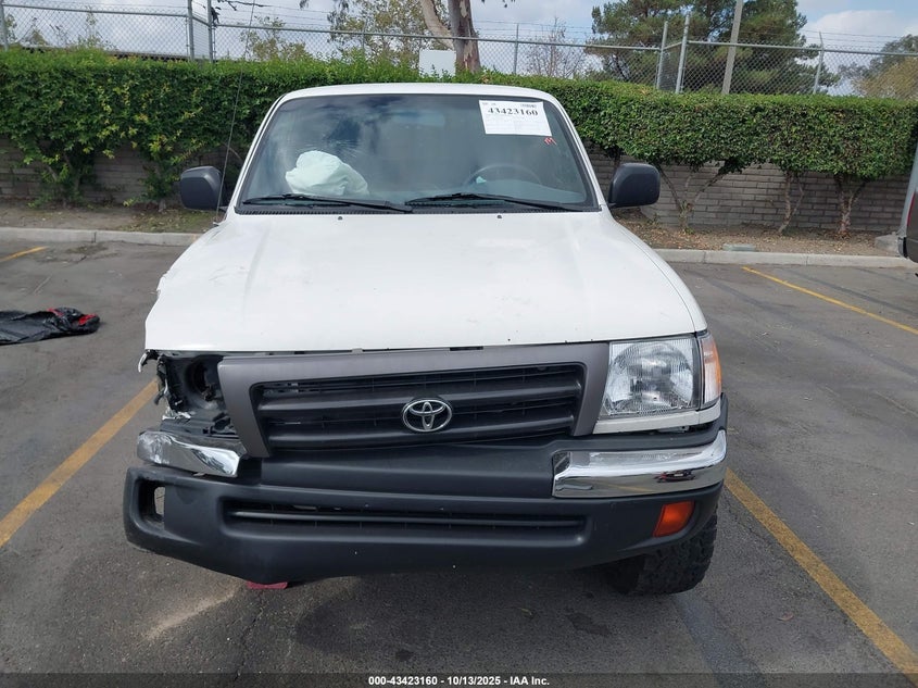 4TASN92N7YZ640829 2000 TOYOTA TACOMA photo no. 13