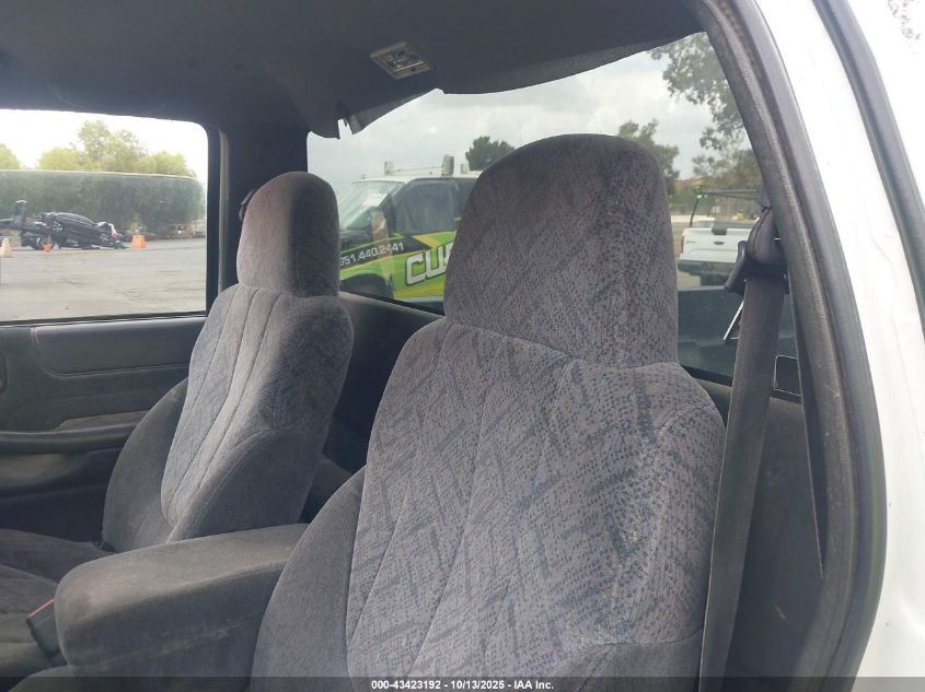 1999 GMC Sonoma Sls VIN: 1GTCS1448X8508416 Lot: 43423192