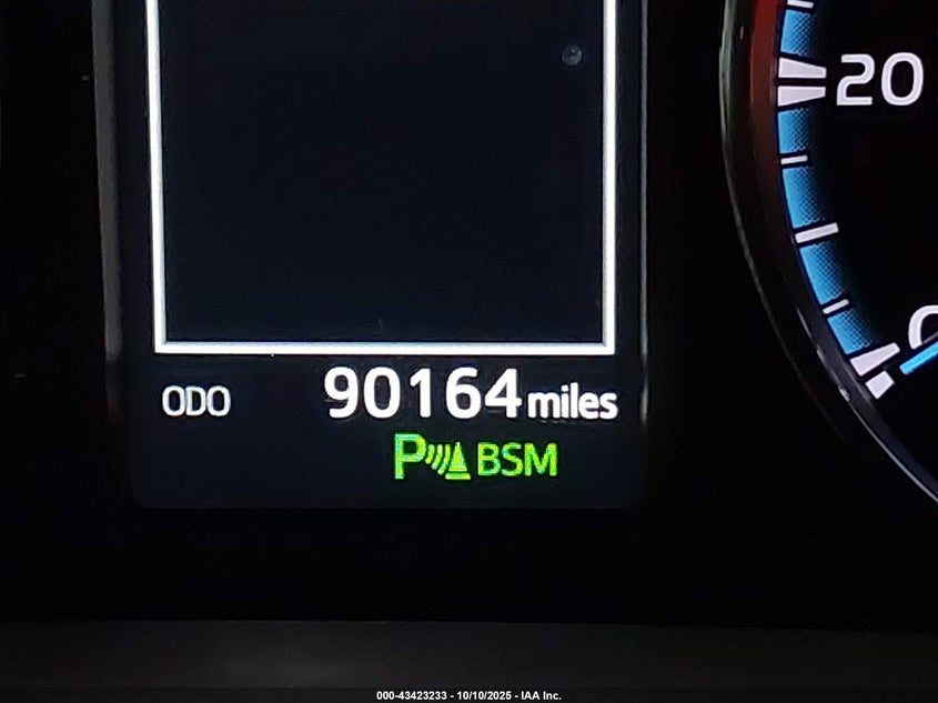 2017 TOYOTA RAV4 HYBRID LIMITED JTMDJREV1HD099133