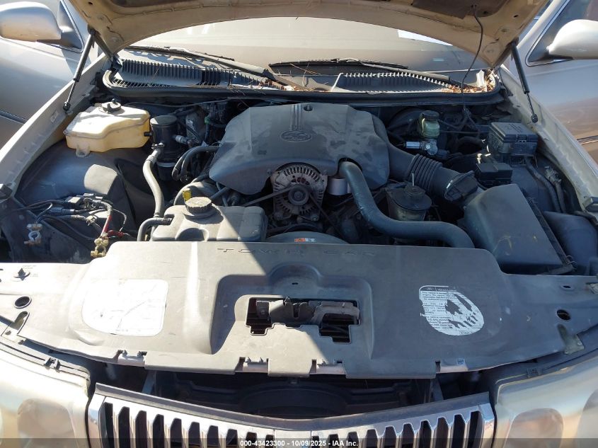 2000 Lincoln Town Car Signature VIN: 1LNHM82W6YY867208 Lot: 43423300