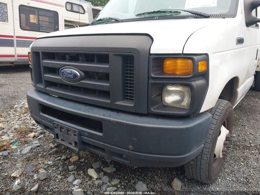 2017 Ford E-450 Cutaway VIN: 1FDXE4FS3HDC26730 Lot: 43423368