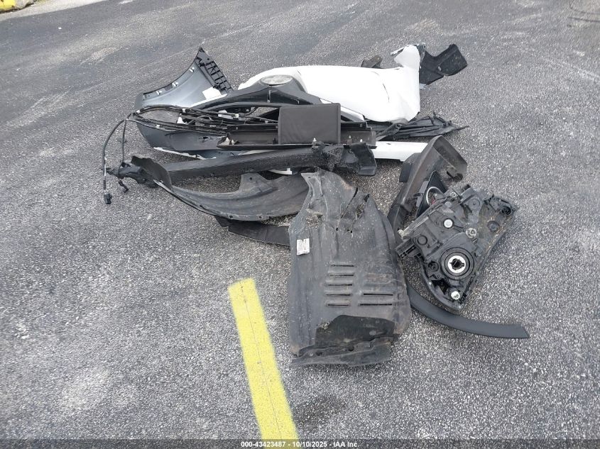 2018 Toyota Rav4 Xle VIN: JTMWFREV1JD114200 Lot: 43423487