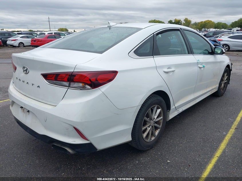 2018 HYUNDAI SONATA SE 5NPE24AF9JH699160