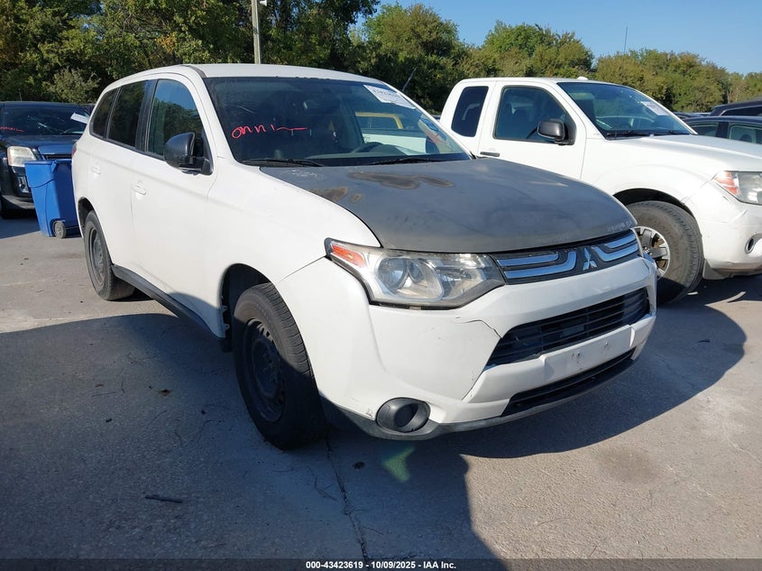 MITSUBISHI OUTLANDER ES