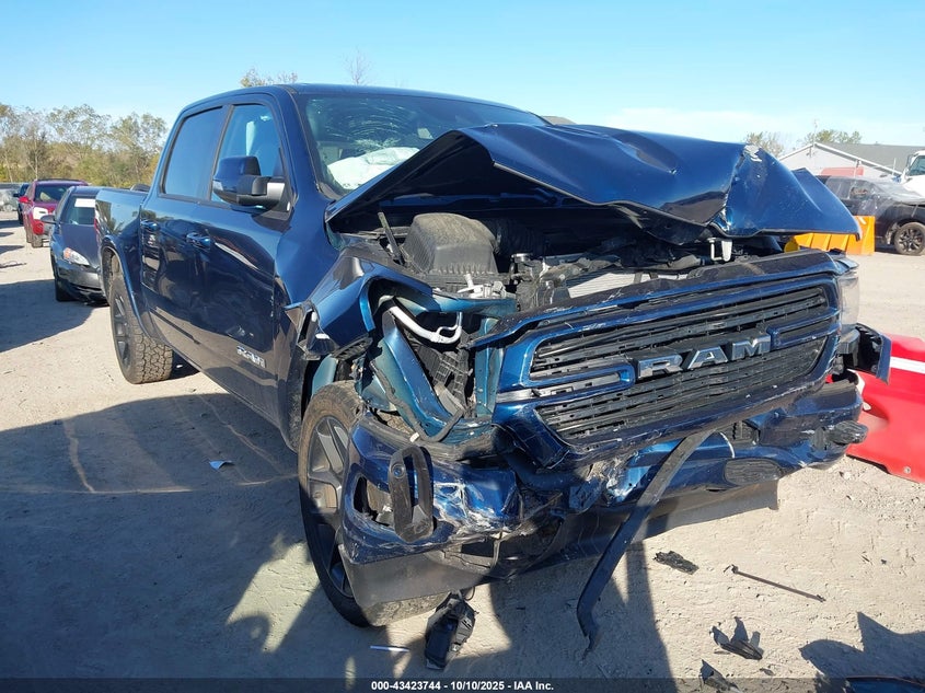 RAM 1500 LARAMIE 4X4 5 7 BOX