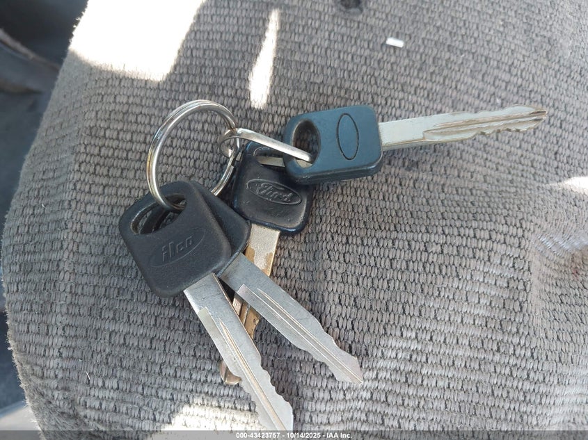 2006 Ford E-250 Commercial/Recreational VIN: 1FTNE24W06DB23235 Lot: 43423757