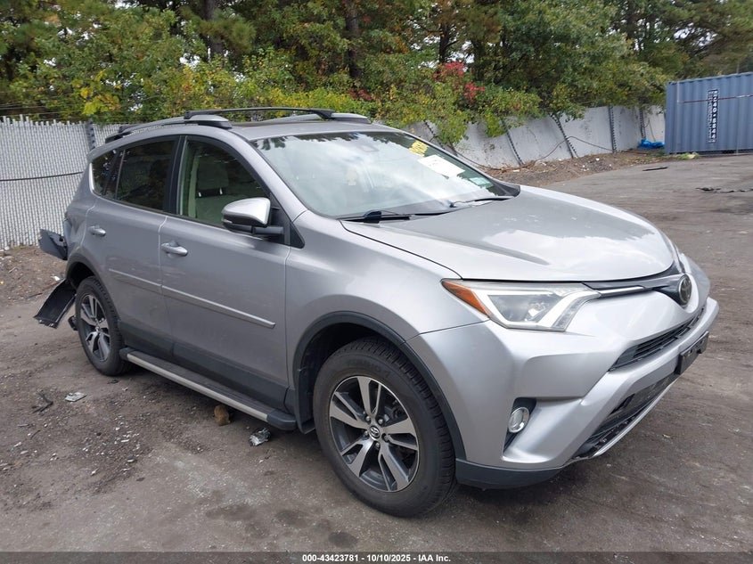 TOYOTA RAV4 XLE