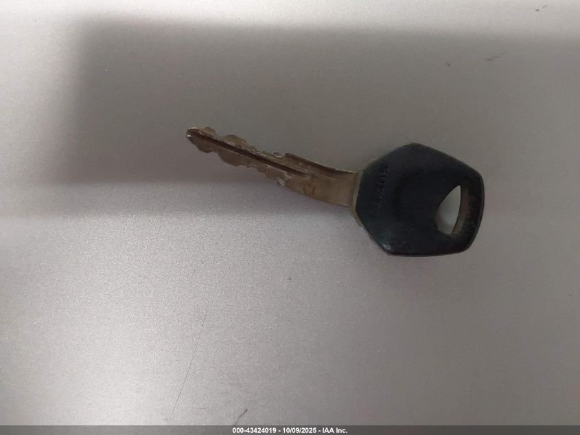 2004 Suzuki Gsx-R1000 VIN: JS1GT75A742104425 Lot: 43424019