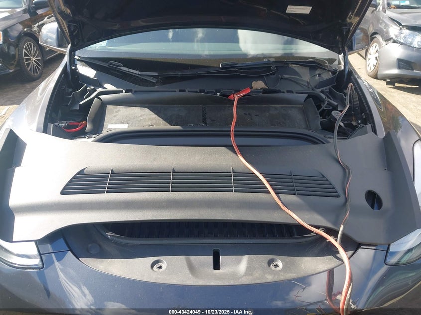 2024 Tesla Model Y Long Range Dual Motor All-Wheel Drive VIN: 7SAYGDEE2RF157220 Lot: 43424049