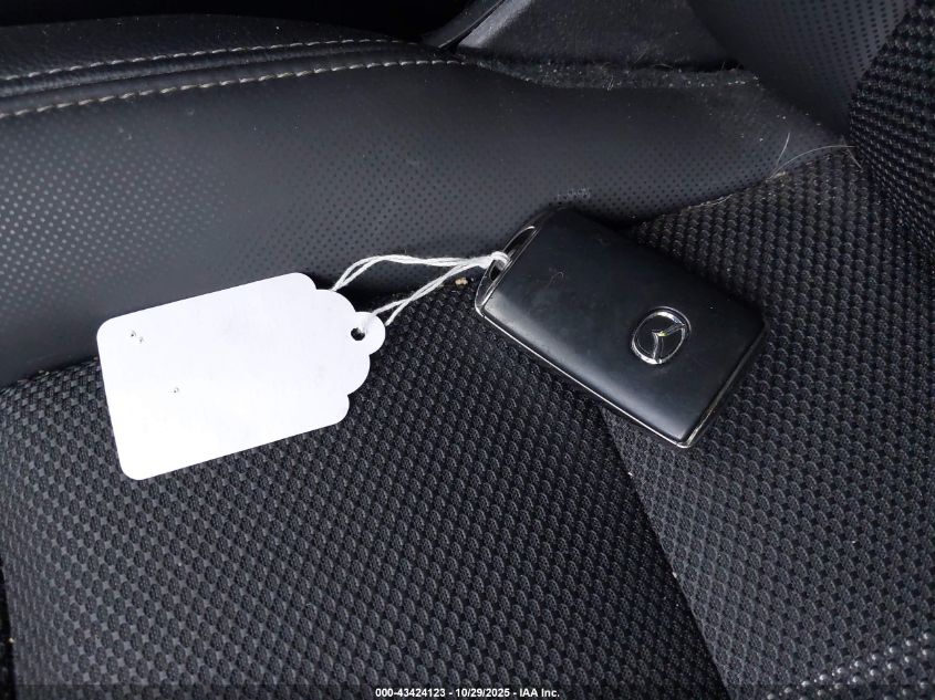 2023 Mazda Cx-50 2.5 S Preferred Plus VIN: 7MMVABCM3PN133636 Lot: 43424123