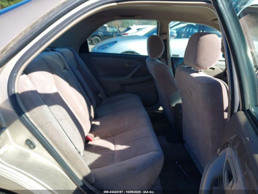 1998 Toyota Camry Le VIN: JT2BG22K9W0123358 Lot: 43424197