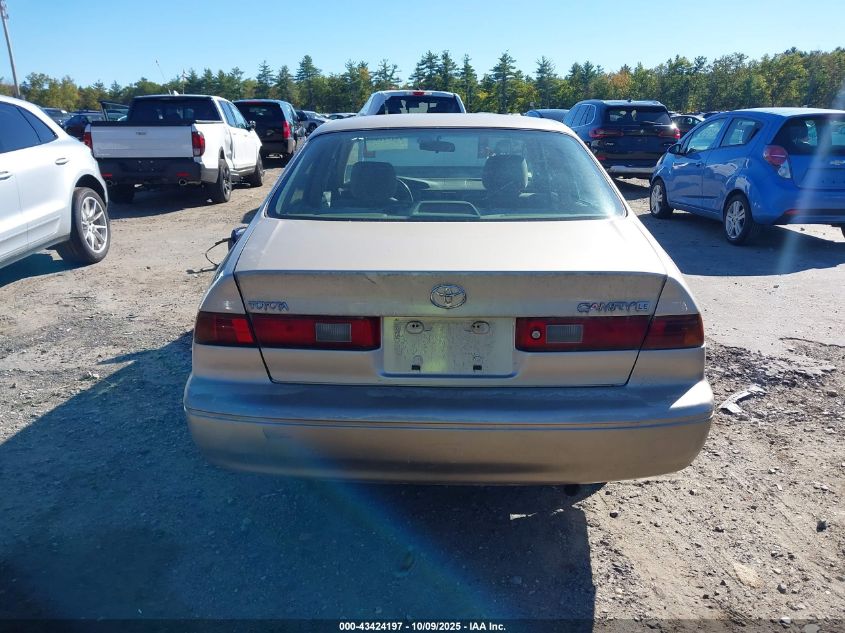 1998 Toyota Camry Le VIN: JT2BG22K9W0123358 Lot: 43424197