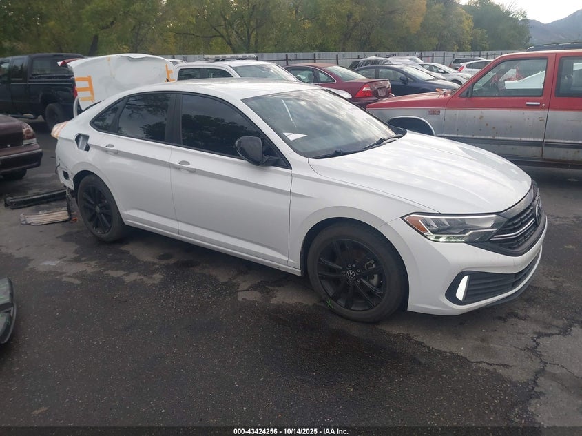 VOLKSWAGEN JETTA 1.5T SPORT