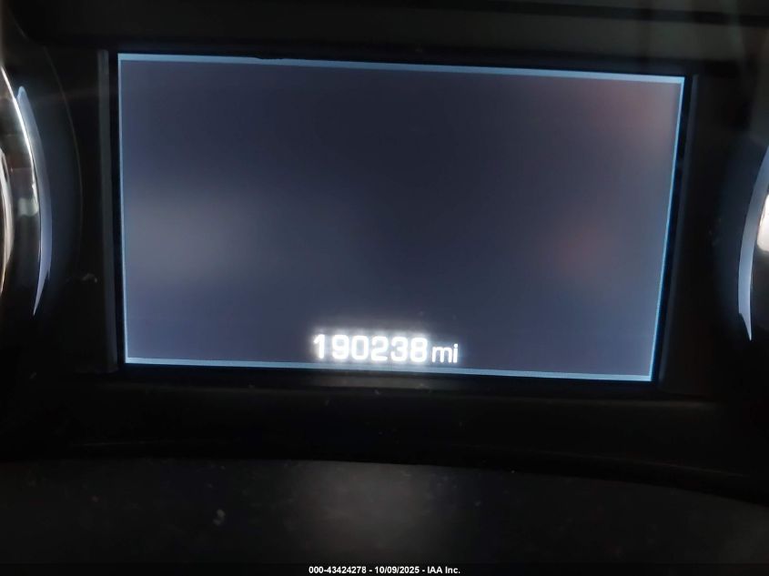 2015 Chevrolet Suburban 1500 Lt VIN: 1GNSCJKC1FR521785 Lot: 43424278