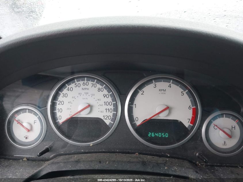 2010 Dodge Grand Caravan Sxt VIN: 2D4RN5D1XAR475495 Lot: 43424299