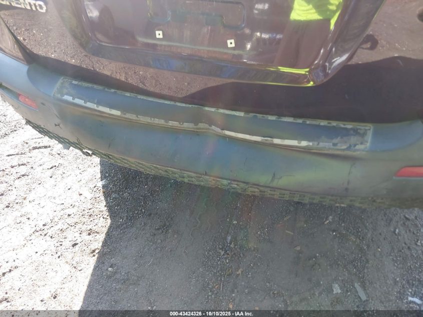 2011 Kia Sorento Lx VIN: 5XYKTCA1XBG168153 Lot: 43424326