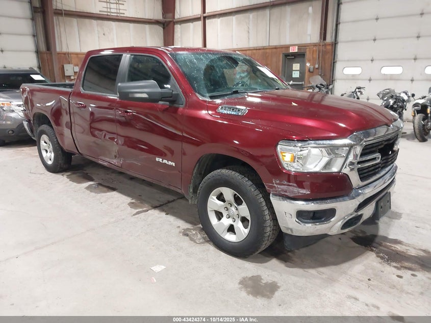 RAM 1500 BIG HORN 4X4 6 4 BOX