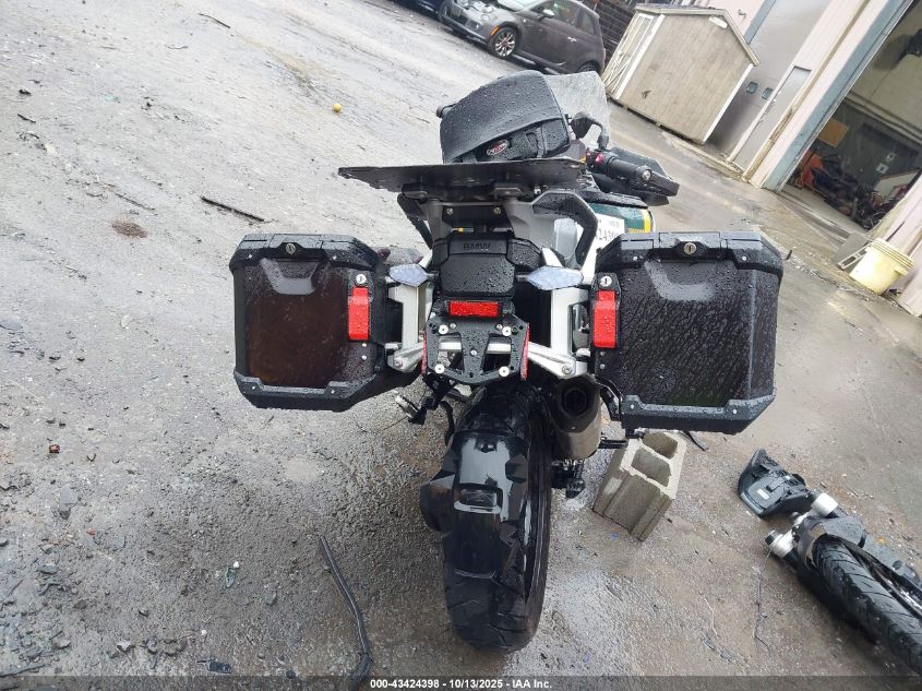 2025 BMW R 1300 Gs Adventure VIN: WB10M3300S6K97110 Lot: 43424398