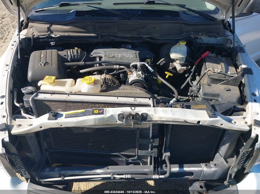 2005 Dodge Ram 1500 Slt/Laramie VIN: 1D7HA16D95J640425 Lot: 43424448