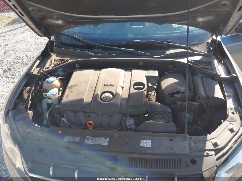 2013 Volkswagen Passat 2.5L Se VIN: 1VWBH7A33DC057409 Lot: 43424537