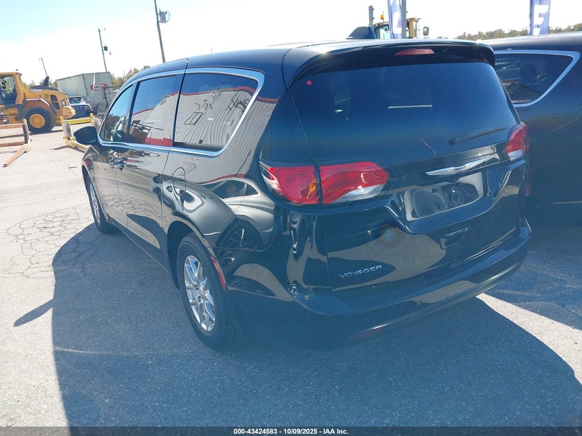 2C4RC1CG3TR175754 2026 CHRYSLER VOYAGER photo no. 3