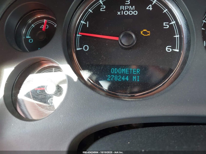 2008 Chevrolet Suburban 1500 Ltz VIN: 1GNFK16318R127690 Lot: 43424584