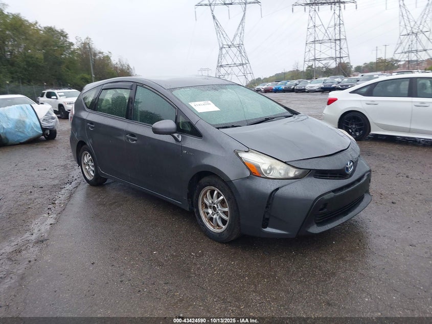 TOYOTA PRIUS V FOUR