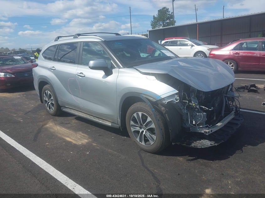 TOYOTA HIGHLANDER XLE