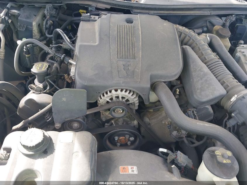 2005 Lincoln Town Car Signature Limited VIN: 1LNHM82W15Y610162 Lot: 43424704