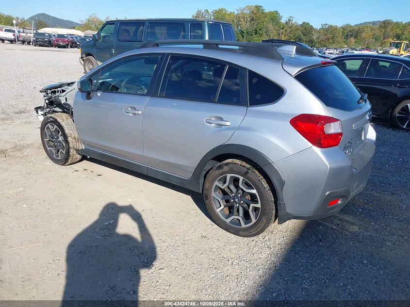JF2GPADC3H8237813 2017 SUBARU XV photo no. 3