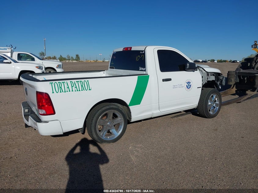 Vin: 3c6jr6at3kg555214, lot: 43919642, ram 1500 classic express  4x2 6'4 box 20194
