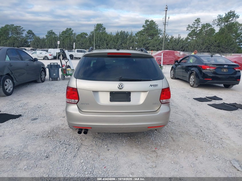 2013 VOLKSWAGEN JETTA SPORTWAGEN 2.5L S - 3VWPP7AJ7DM642208