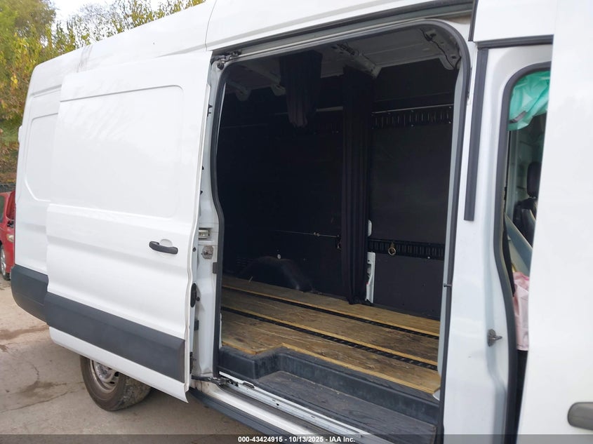 2021 FORD TRANSIT-350 CARGO VAN auction photo 8