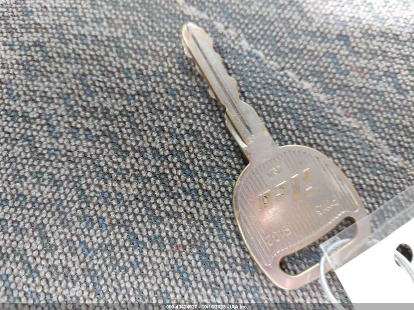 2004 Chevrolet Astro VIN: 1GNDM19X24B112036 Lot: 43424927