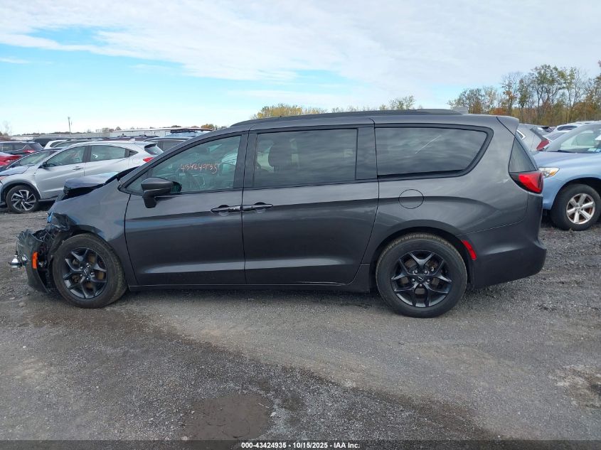 2019 Chrysler Pacifica Touring L VIN: 2C4RC1BG3KR560649 Lot: 43424935