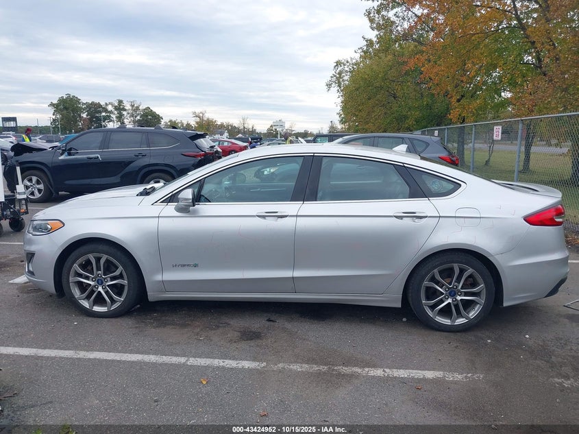 3FA6P0RU4KR259840 2019 FORD FUSION photo no. 14