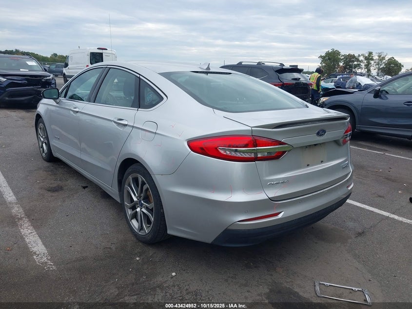 3FA6P0RU4KR259840 2019 FORD FUSION photo no. 3