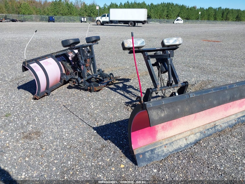 2000 SNOW PLOWS SNOW PLOWS